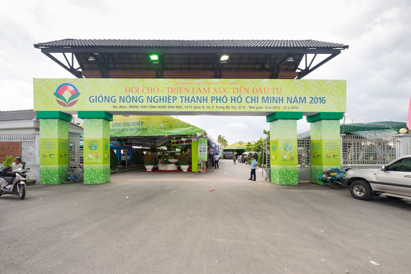 Cổng chào Hội chợ - Triển lãm Giống nông nghiệp thành phố Hồ Chí Minh, lần IV năm 2016