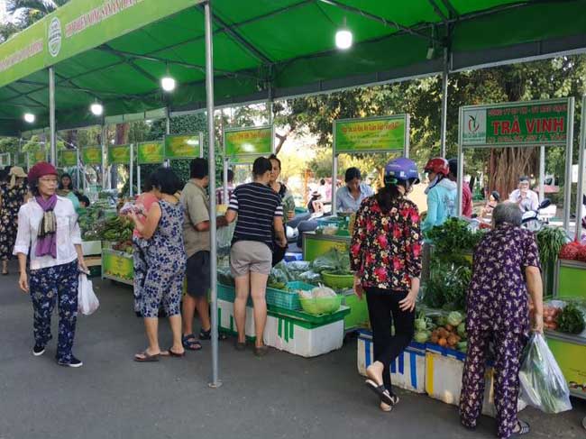 Mở rộng địa điểm tổ chức Chợ phiên Nông sản an toàn và Tuần kinh doanh sản phẩm VietGAP trên địa bàn thành phố năm 2019